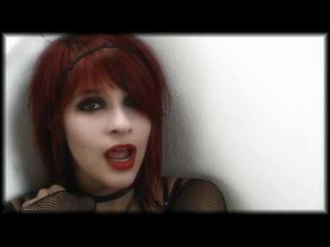 Me singing Sally's Song - Amy Lee (Nightmare Befor...