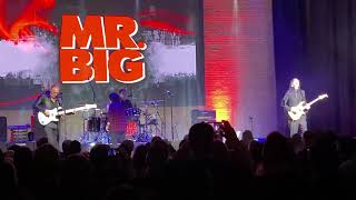 Download Lagu Mr. Big - Green-Tinted Sixties Mind @ Arcada Theatre 02/13/2024 MP3 Download Lagu Mr. Big - Green-Tinted Sixties Mind @ Arcada Theatre 02/13/2024 MP3