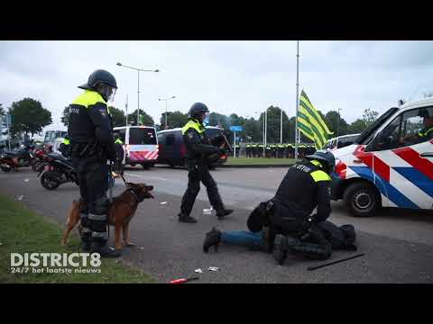 Flinke onrust na wedstrijd ADO tegen Excelsior Cars Jeans Stadion Den Haag