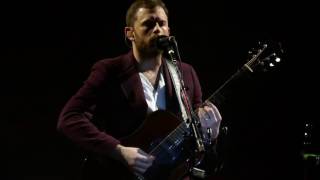 Video thumbnail of "Kings Of Leon - WALLS - New York City 01-20-2017"