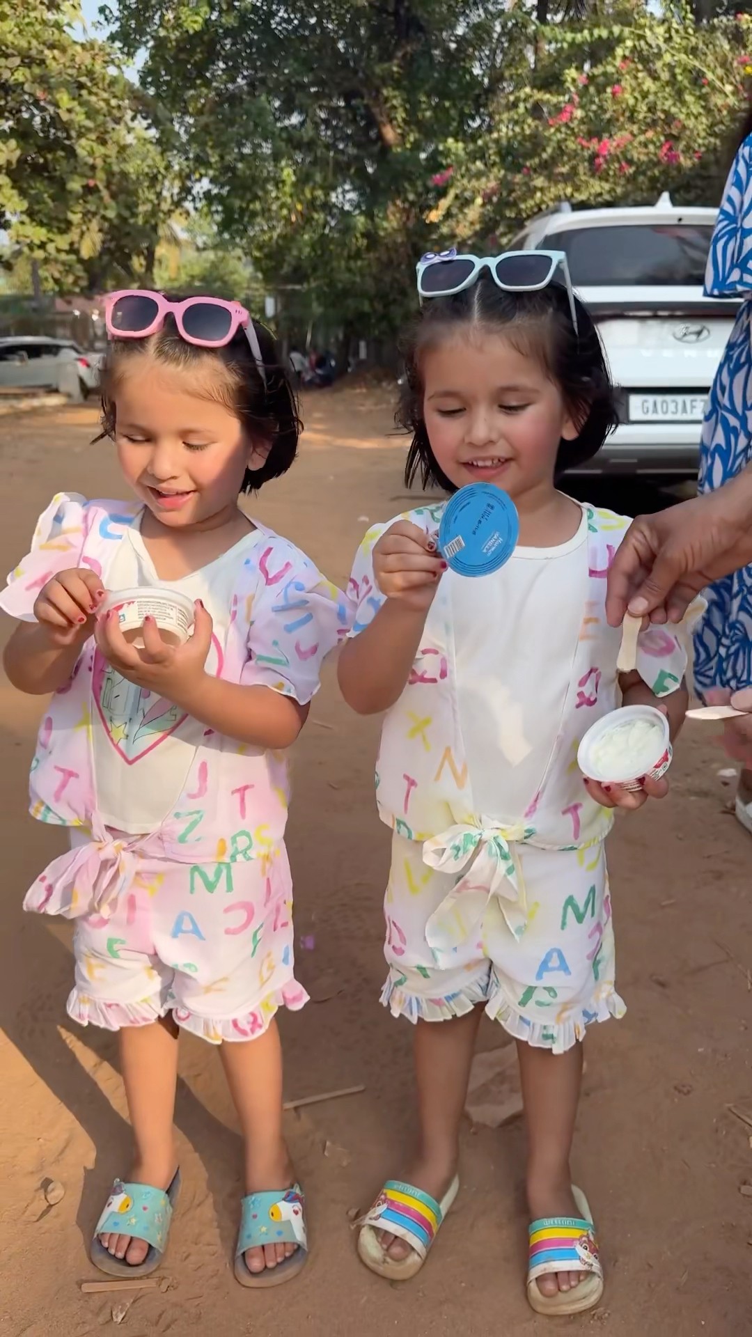 Akshita Vedika ko icecream khani he??