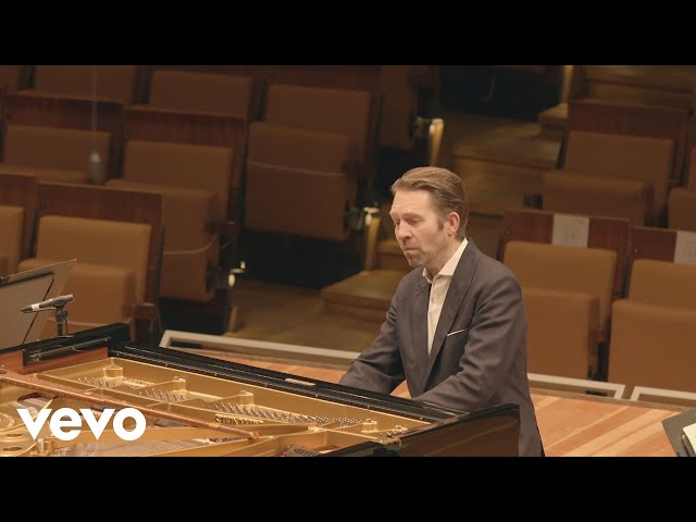 Mozart - Concerto pour piano & orch n°20: Finale : L.-O.Andsnes / Orch Chbre Norvège