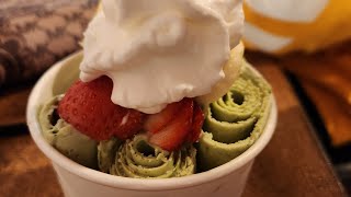 Roll ice cream matcha green tea in Lancaster, Pa!  Kem cuộn trà xanh vừa ngon vừa béo! by Jessy TTran 30 views 1 year ago 7 minutes, 3 seconds