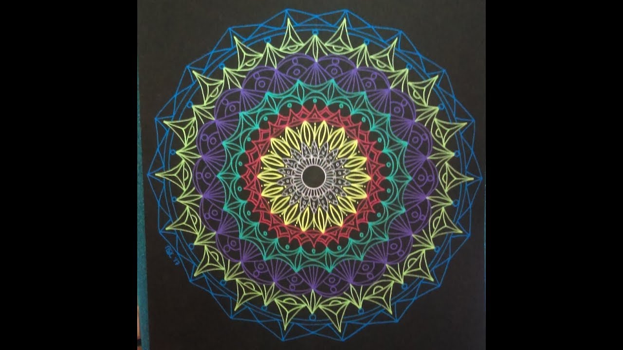 Gelly Roll Mandala║Tiffany Lovering