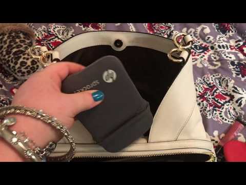 lexy chain shoulder bag in signature leather