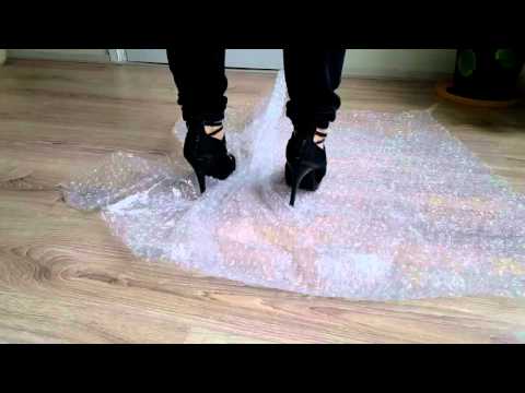 Request crush bubble wrap with high heels