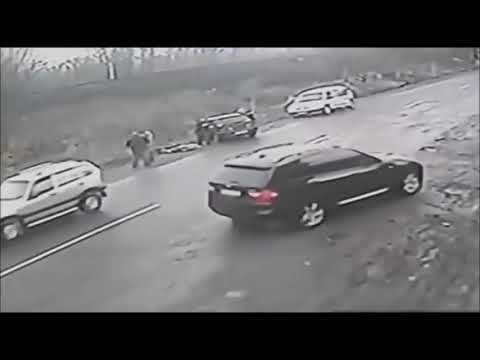 Как машины сбивают людей