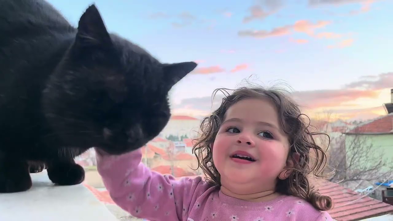 ESMOŞTAN TATLI 🍫  AYH HADİ İZLEYİN VLOĞUMU CANLAR ❤️