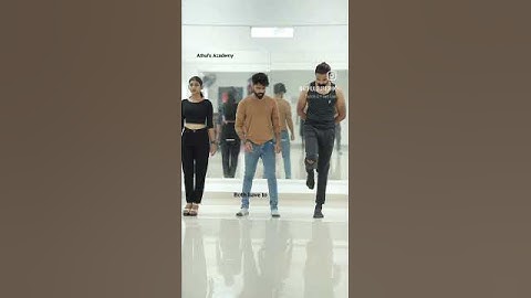 Walking Tips for models #model #catwalk #fashiontips #style #styletips #fashiontutoril #tutorial #ff