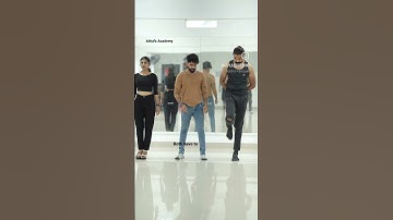 Walking Tips for models #model #catwalk #fashiontips #style #styletips #fashiontutoril #tutorial #ff