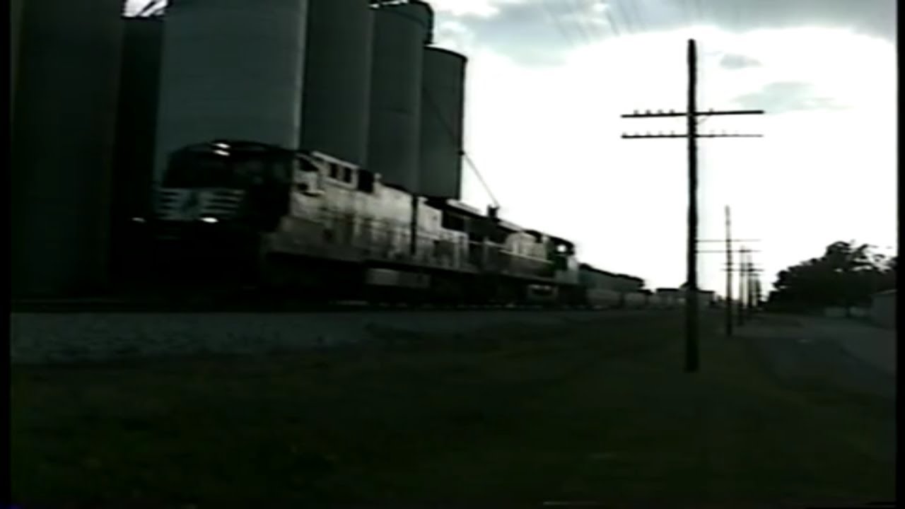 60 MPH Norfolk Southern C39-8 