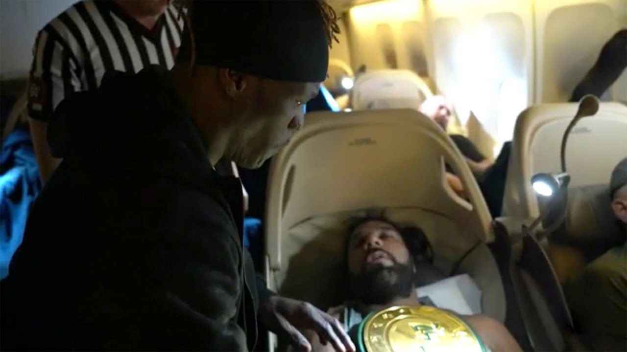R-Truth pins a sleeping Jinder Mahal on an airplane to win the 24/7 Title - YouTube