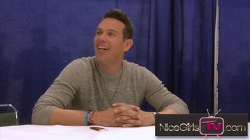 LUCIFER WonderCon 2017 INTERVIEW: Kevin Alejandro embraces his legacy as Detective Douche & MORE