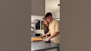 spooky tree pastry date 👻🍪 #beziehung #halloween #couplegoals #couple #datenight