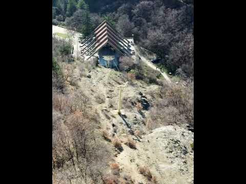 Алпийски дом и станция на лифт Сливен - YouTube