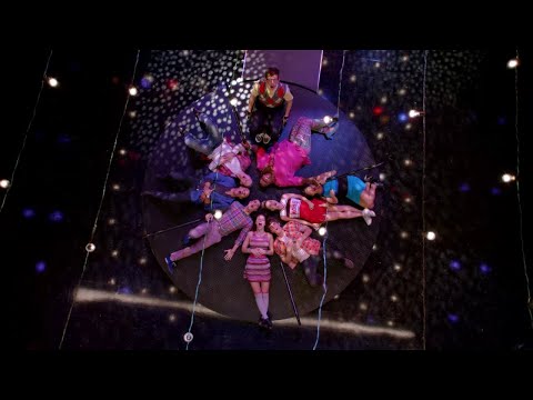 Glee - On Our Way (Full Performance)
