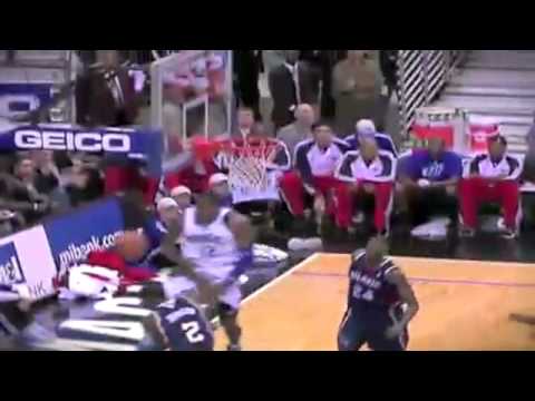 Dwight Howard Highlights [Hard in the Paint]