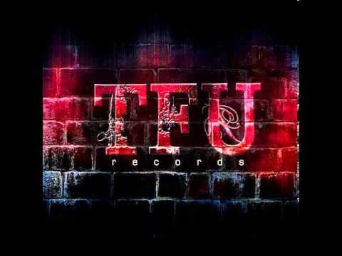 在 YouTube 上觀看「TFR005  Maarten Van Striiker   June Original Mix」