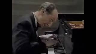 HOROWITZ AT CARNEGIE HALL - Scarlatti Sonata in E