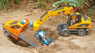 Excavator Rescue Truck | Car Toys Pretend Play On the Sand