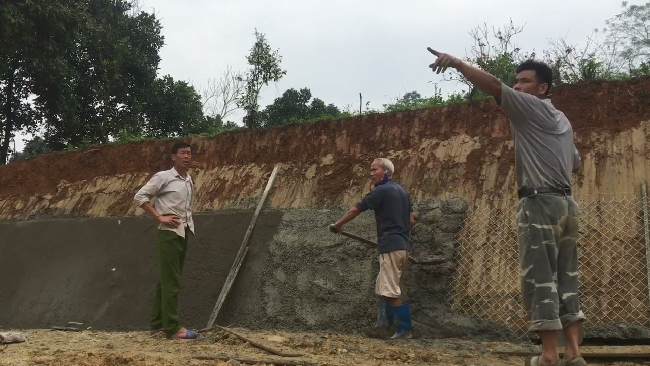 Một ngày với tiếp tục công trình thợ xây chuyên nghiệp xây và đổ bi tông kè bờ ao làm ao siêu to