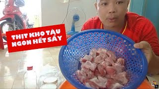 Tâm xe ôm làm nồi THỊT KHO TÀU khổng lồ ĂN QUA NGÀY