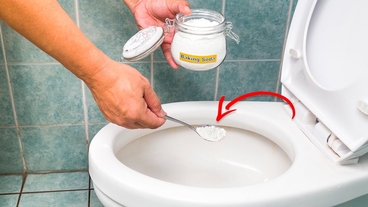 Clogged Toilet? Here's How To Fix It!