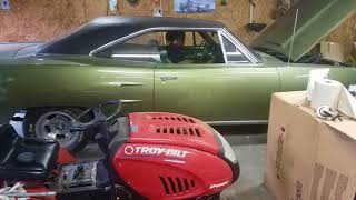 Typhany cranking up the 70 Road runner