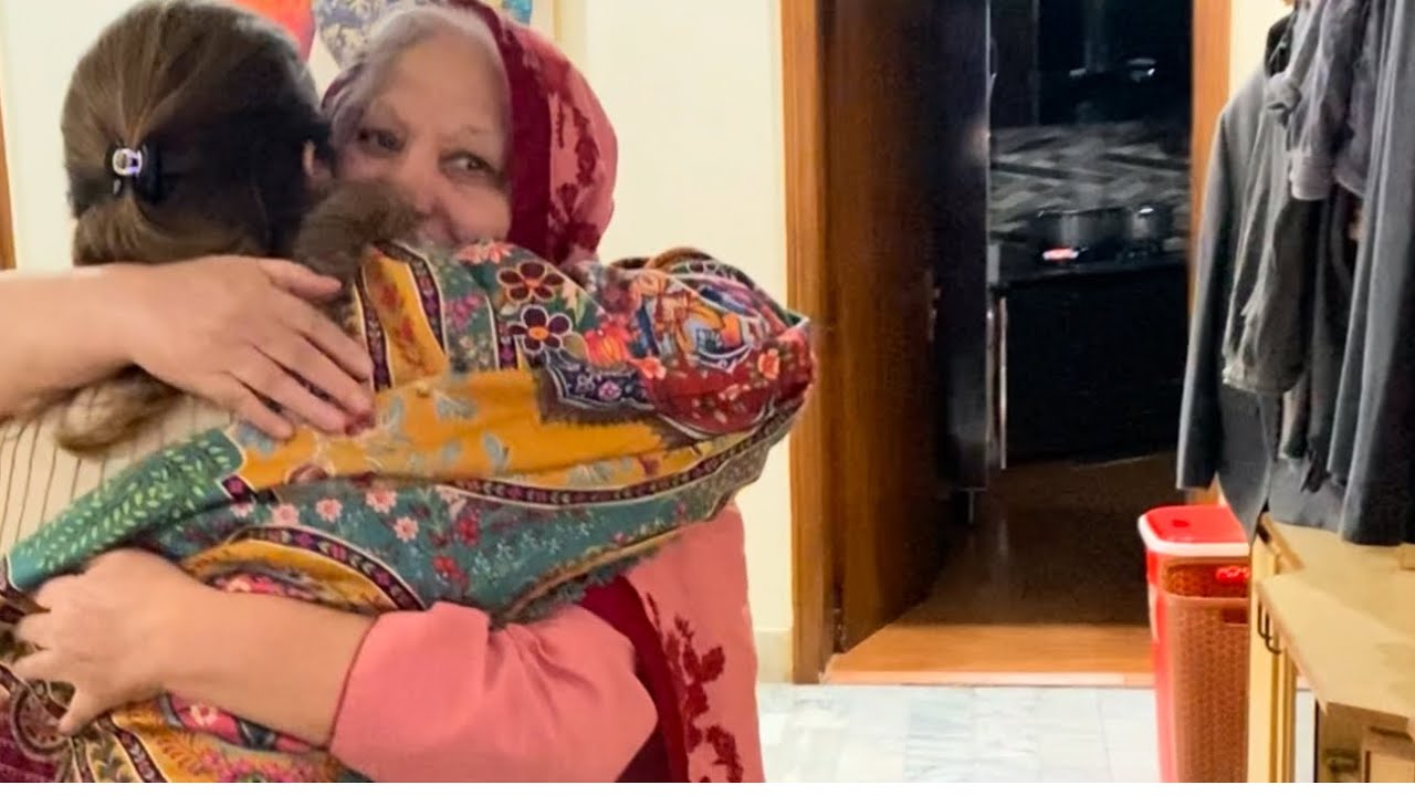 Mera buchpan kaha guzra || Ma Jesi peyre phopo sey Mulqat || ithna peyar rishta uswa sey milein