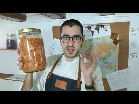 Vídeo: De què està fet el kimchi?