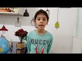 How to introduce yourself a kid...