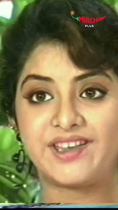 Late Divya Bharti on signing her first autograph! #divyabharti #saatsamundar