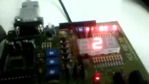 Contador de 0 a 999 - Display de 7 segmentos