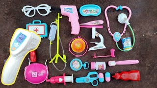 Hunting Masks, Thermometers, Syringes, Stethoscopes, Scissors, Microscopes, Medicine capsules, Virus