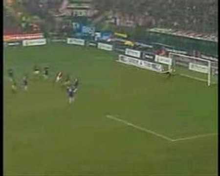 Best long range soccer goals ever