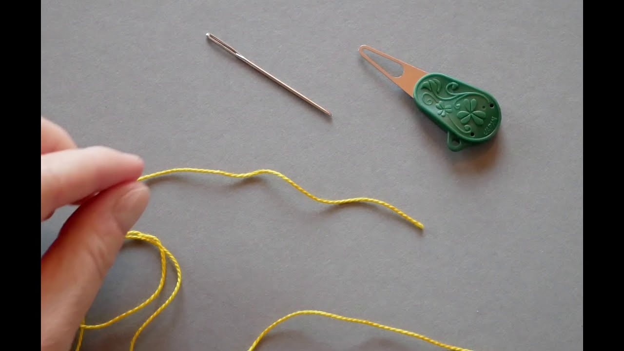 Förbereda nål & tråd, trä nålen och gör en knut av Slöjdkatten - YouTube