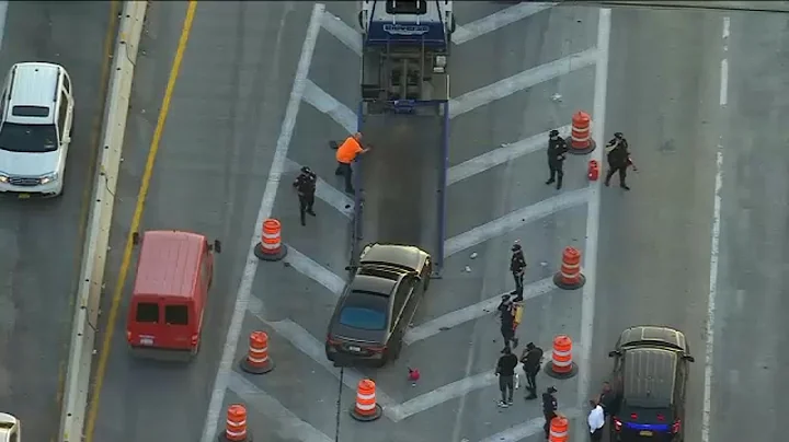 Woman struck and killed after vehicle breaks down ...