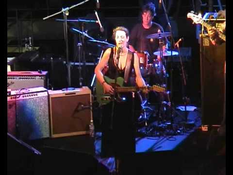 Susan Tedeschi LRBC 04 " Angel From Montgomery "  Poolstage