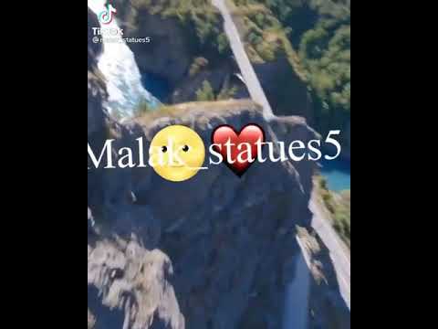 عيونه لما قابلوني