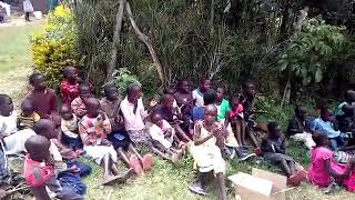Wacheni watoto wadogo wake kwangu - Bro Limo