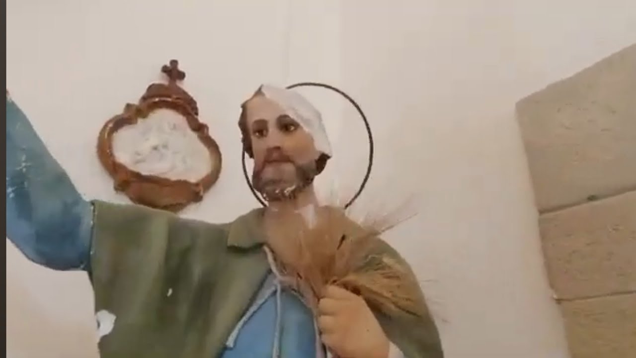 SETZU. Una bomba colpi la testa di Sant'Isidoro durante la 2° Guerra mondiale