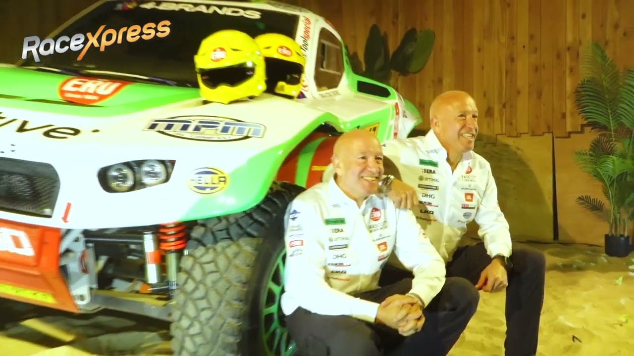 Tim en Tom Coronel onthullen nieuwe bolide voor Dakar Rally