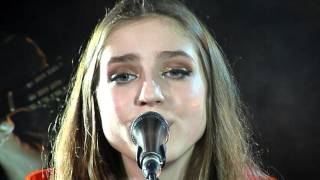 Birdy - Wings (Acoustic) - Oslo, London - February 2016