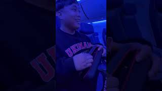 🇵🇭 Filipinos when you can finally use bluetooth and electronic devices in the plane 🤣