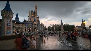 Heavy &amp; Rainy Christmas Evening at the Magic Kingdom at Walt Disney World