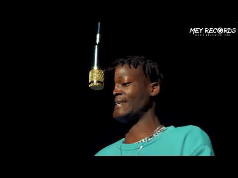 Buyaka - Hupenyu ijenjere (On The Spotlight Music Video)