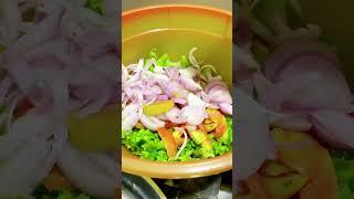 Simplest salad ever 🔥 තියෙන ඒවාගෙන්ම | ගෙදර ඉද්දි මං කරන වැඩ| සරල සුගම Salad😂