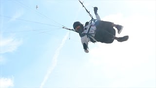 Tricks in Wijk aan Zee (Soaren paragliding)