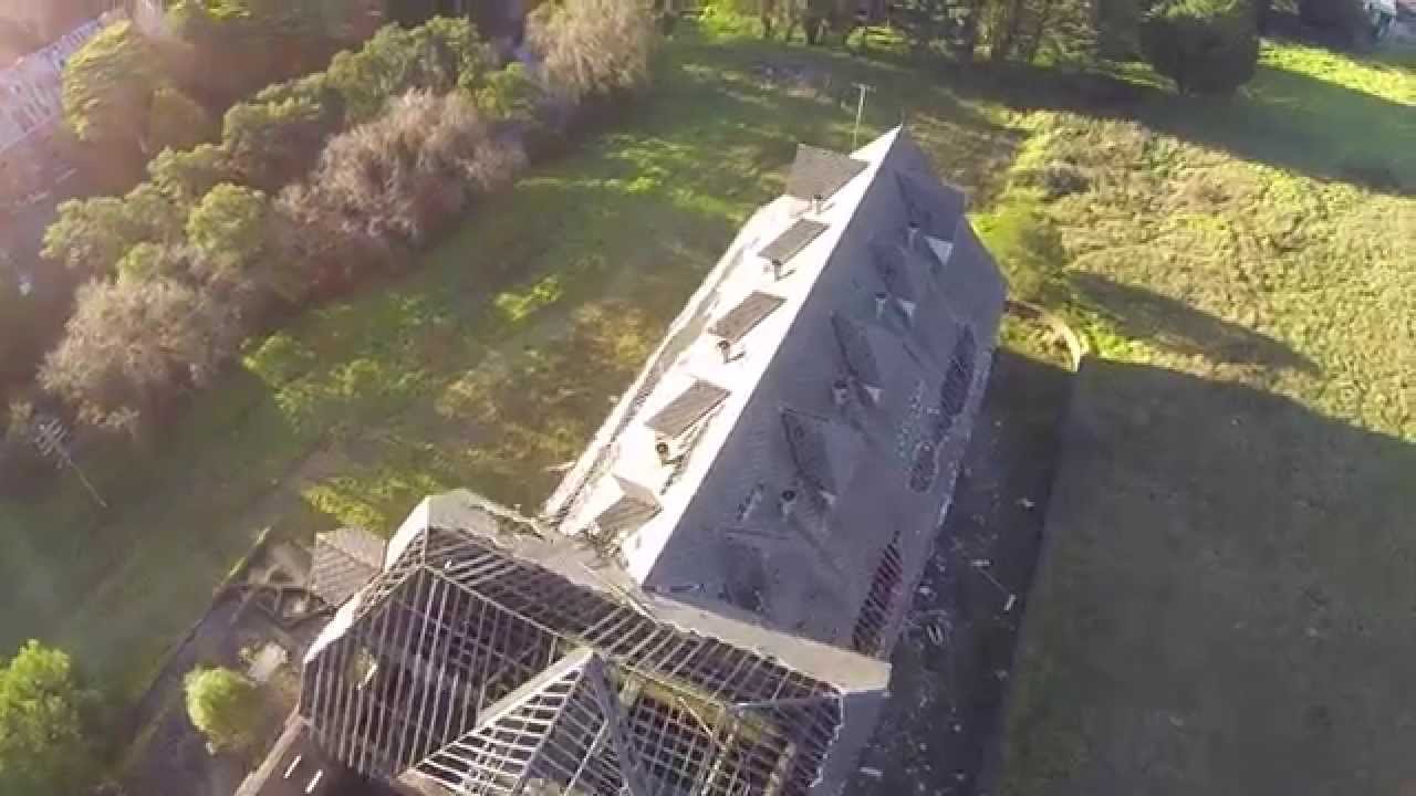 Drone crashes into building - DJI Phantom 2 drops out of sky - YouTube