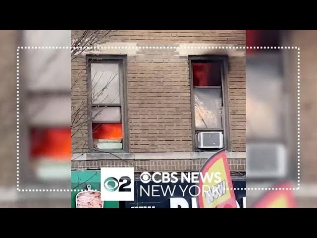 Brooklyn Apartment Building Fire Kills 2 Displaces Dozens Fdny Says